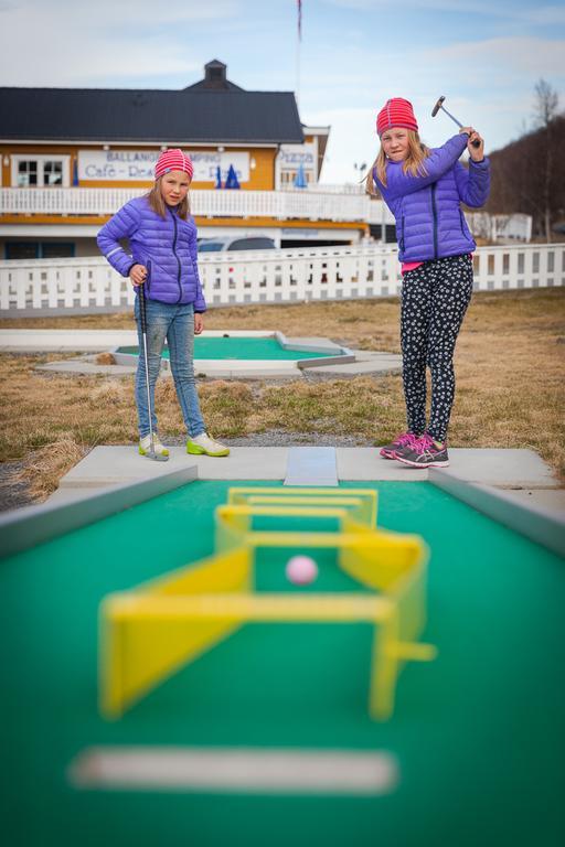 Ballangen Camping Hotel Narvik Eksteriør billede