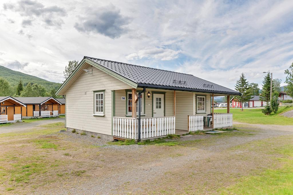 Ballangen Camping Hotel Narvik Eksteriør billede