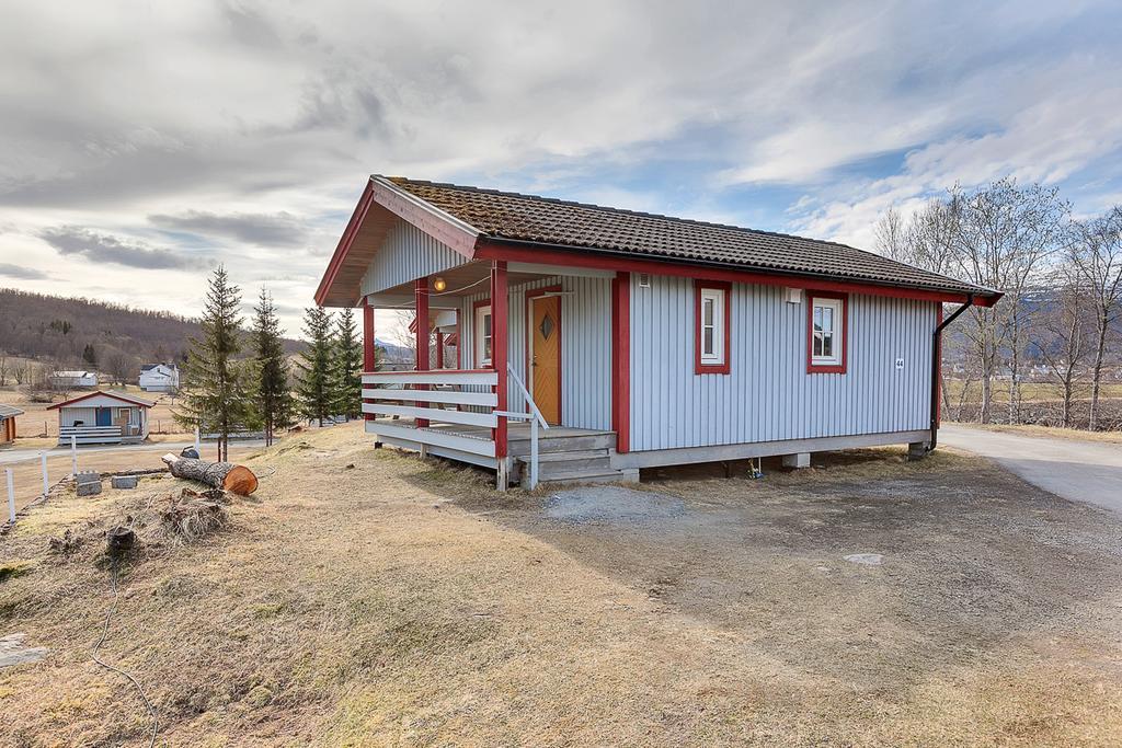 Ballangen Camping Hotel Narvik Eksteriør billede